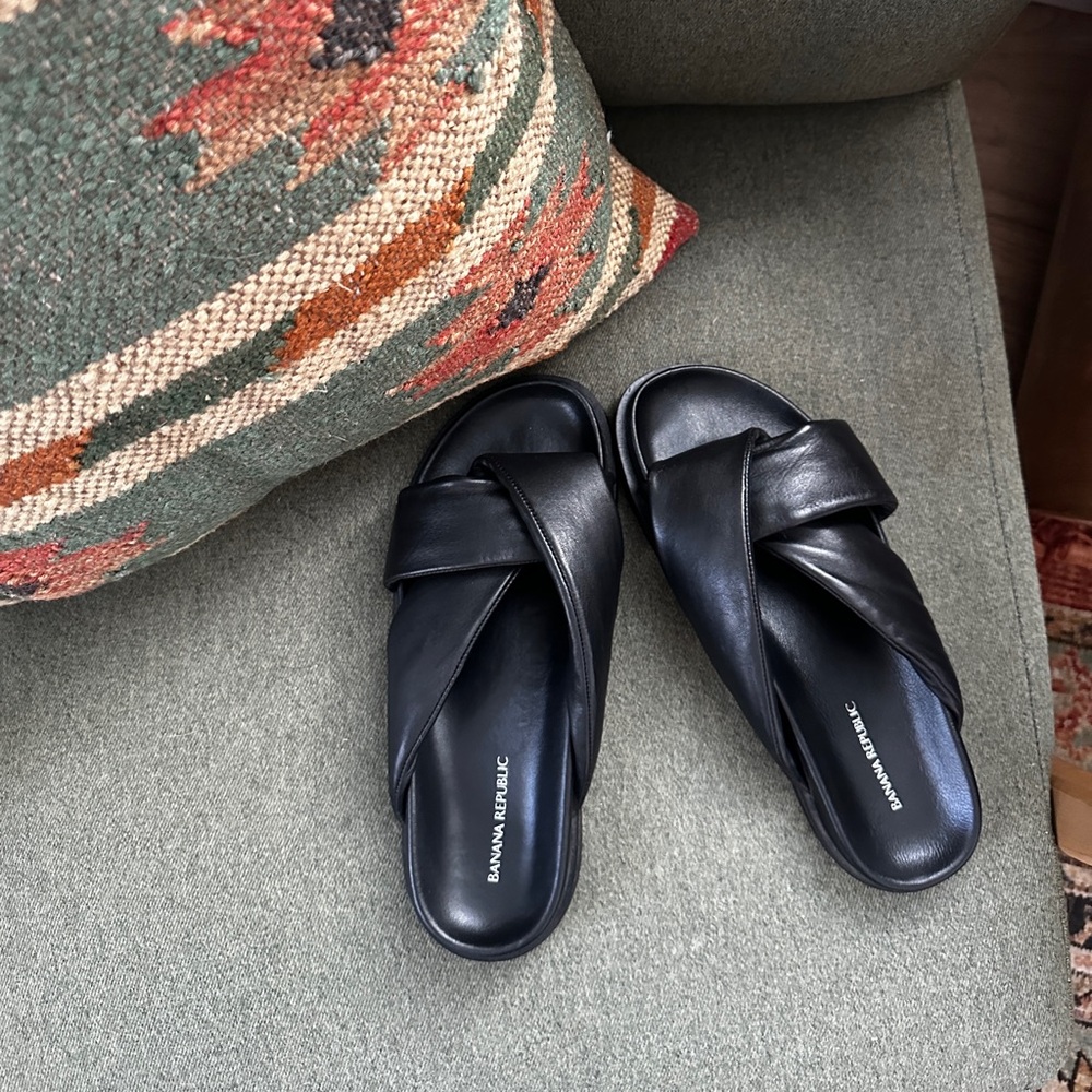 Banana Republic Leather Knot Slide Sandal 9